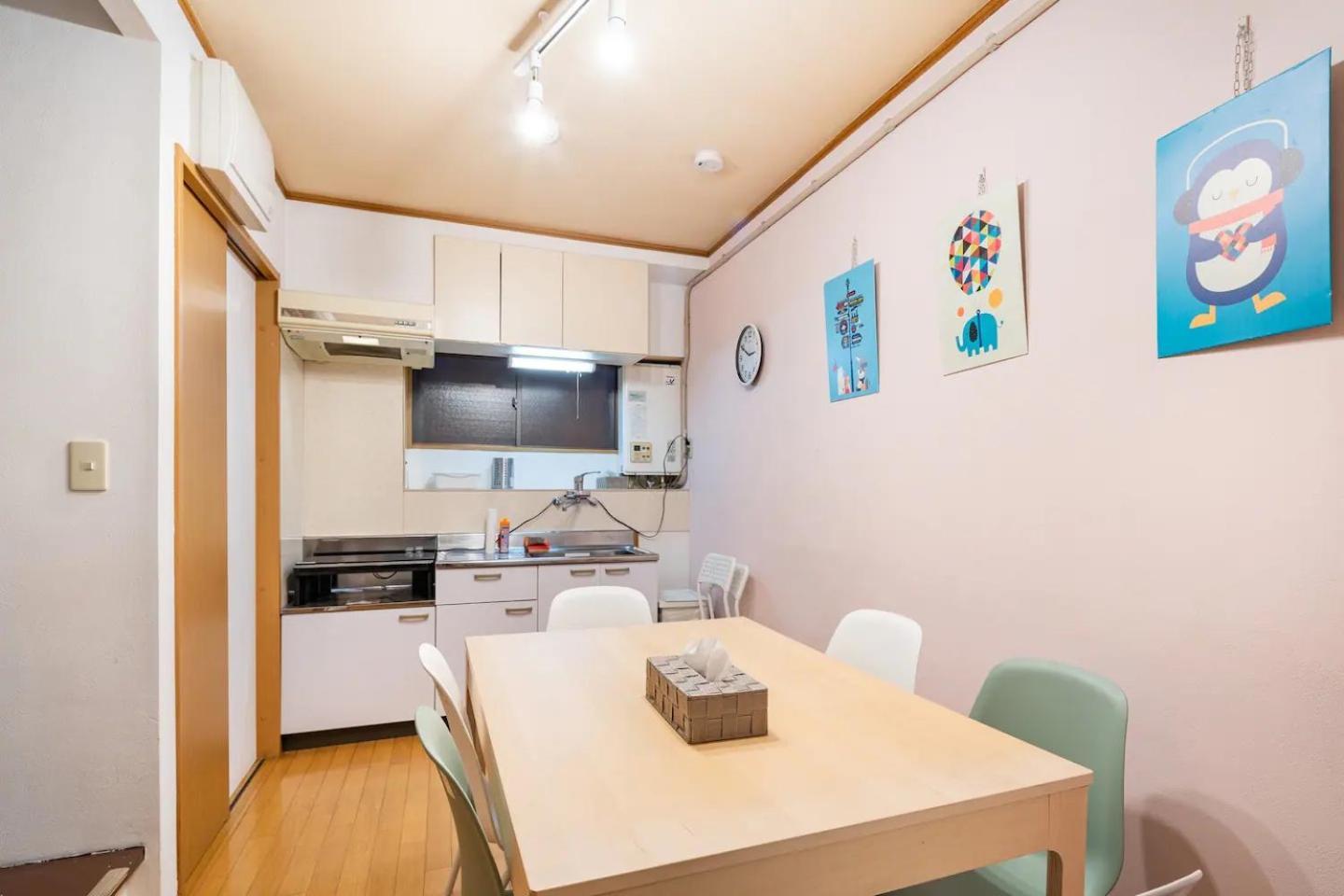 North Shinjuku House 5駅徒歩圏内の北新宿の家 Tokio